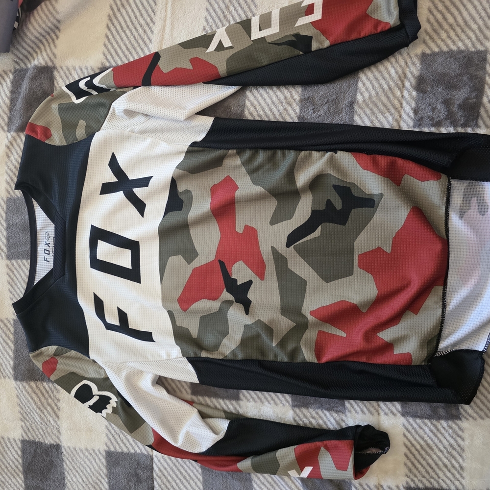 Fox Camo Long Sleeve Jersey in Red, Olive, Black, White